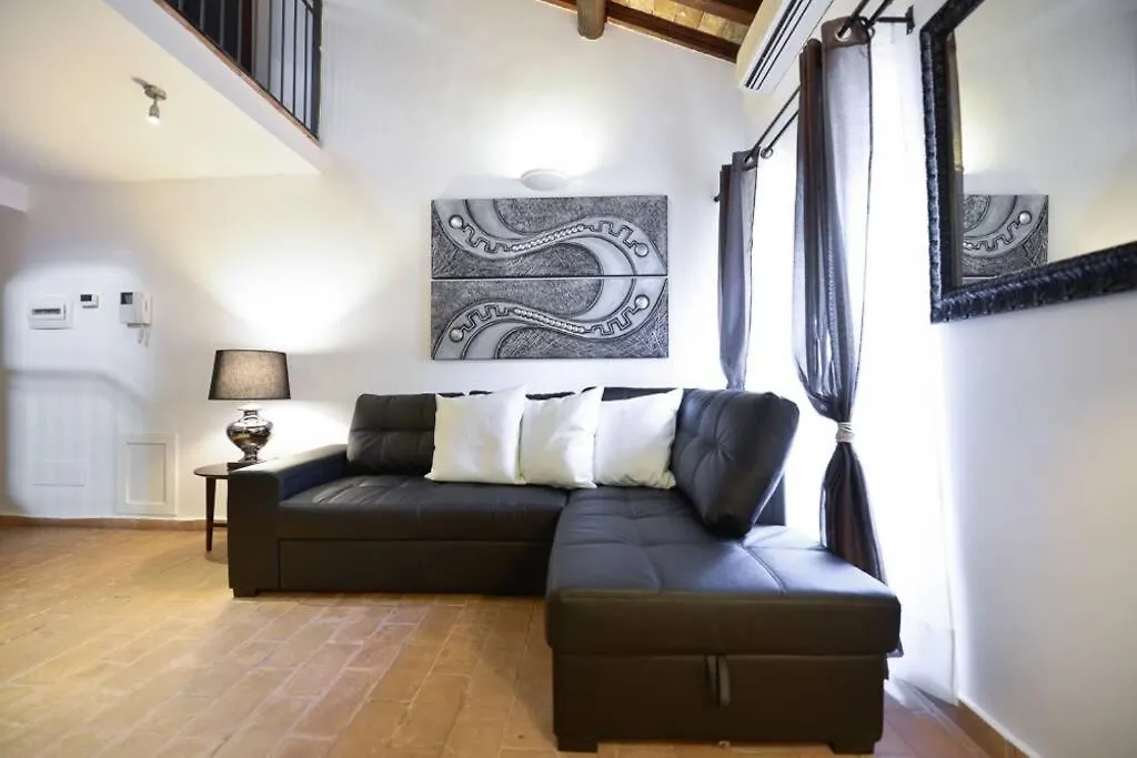 Ibernesi - Charming Apartment At The Roman Forums  Roma