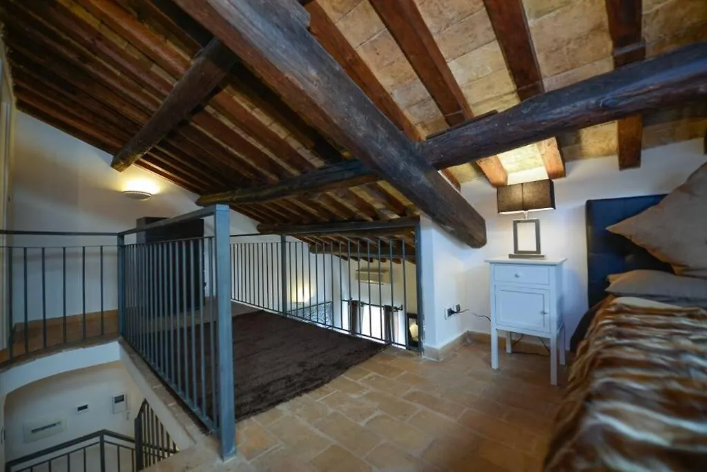 Ibernesi - Charming Apartment At The Roman Forums Roma